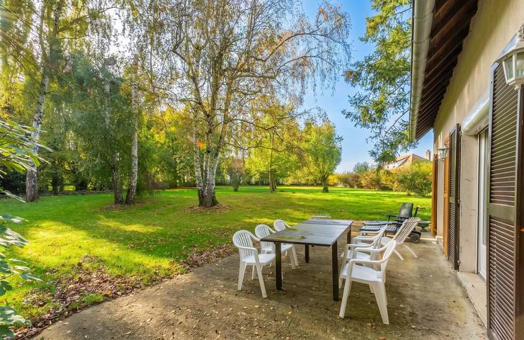 Maison chaleureuse à Saints avec jardin et terrasse in Saints, Seine-et-Marne