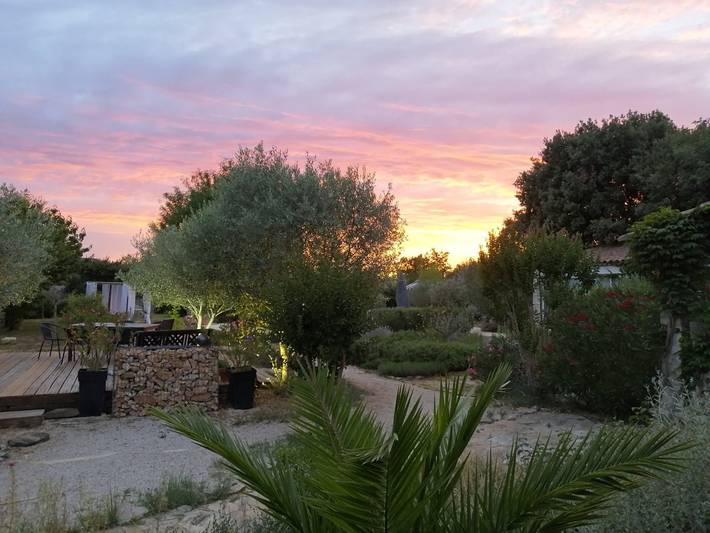 Chambre d’hôte pour 2 personnes, avec sauna et jardin ainsi que piscine et jacuzzi