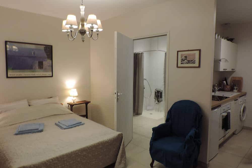 Entire apartment, Independent studio 25m² 800 m from the sea in Anneville-sur-Mer, Coutances