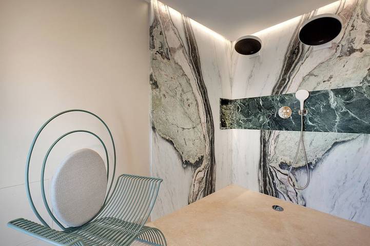 Location de vacances pour 2 personnes, avec terrasse ainsi que jacuzzi et piscine, animaux acceptés à Martignargues - 2