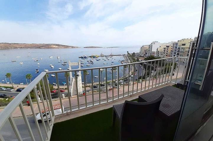 Vacation rental for 6 people, with balcony in Malta