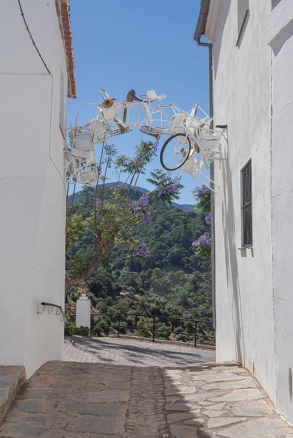 Three-Bedroom House in Genalguacil, Malaga Prowincja