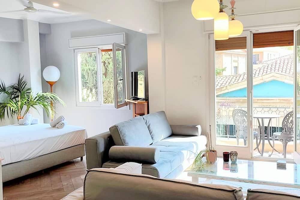Entire apartment, Wonderful apartment in Plaka in Central Section of Athens, Athens