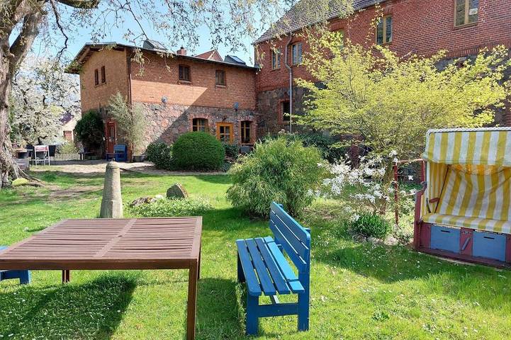 Ferienwohnung für 6 Personen, mit Terrasse in Wriezen