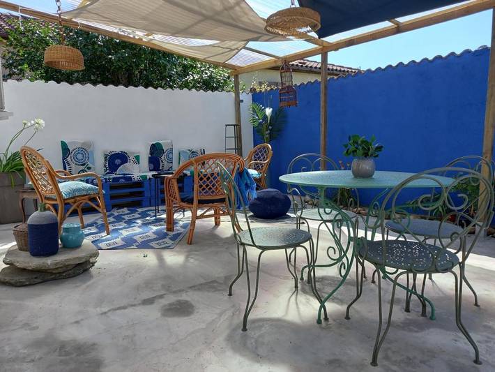 Location de vacances pour 7 personnes, avec terrasse à Passage