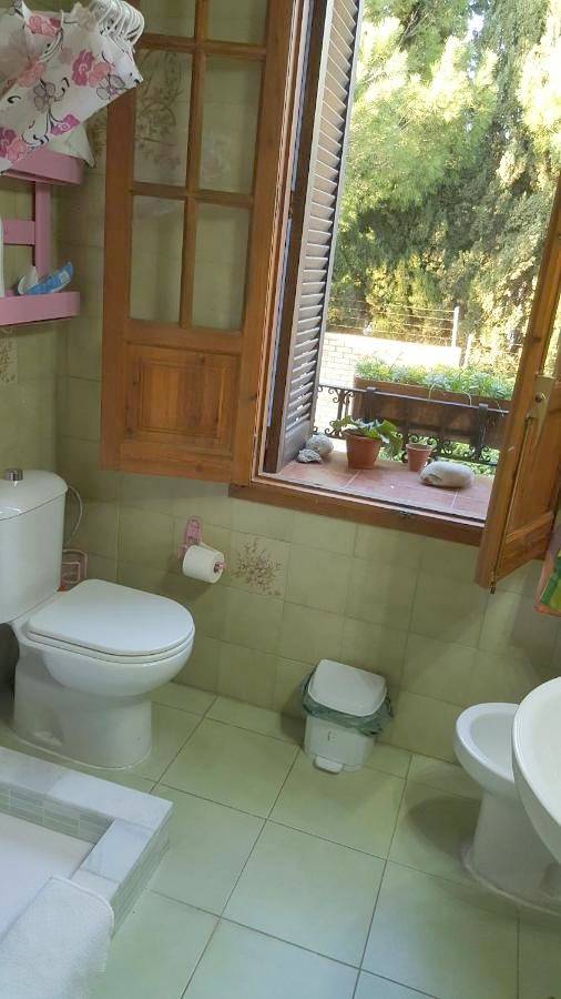 Twin Room with Shared Bathroom in Jerez de la Frontera, Costa de la Luz