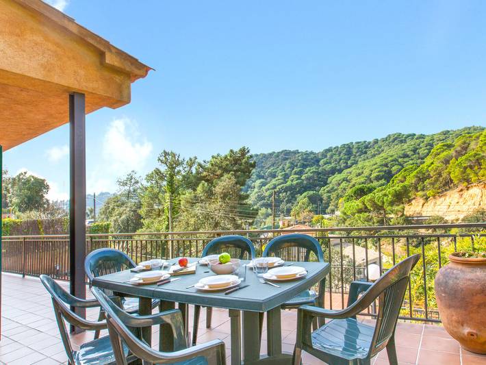Casa rural para 6 personas, con terraza, Se admiten mascotas en Canyelles - 3