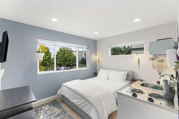 Vacation Home for 2 Guests in Seattle, Puget Sound, Picture 1