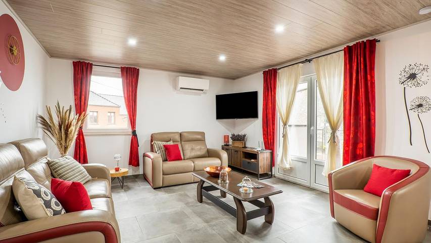 Location de vacances pour 9 personnes, avec jardin à Viroinval - 2