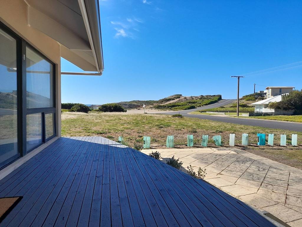 No 5 - Pristine property with an ocean blue back drop in Robe, South Australia