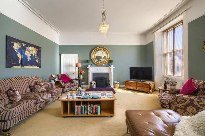 Vacation rental for 10 people, with Hot tub and Yard in Melrose