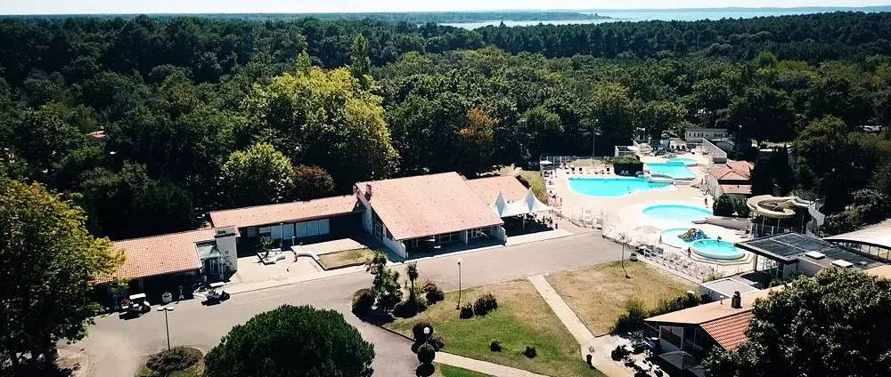 Mobil home pour 8 personnes, avec sauna et terrasse, animaux acceptés à Sanguinet - 3