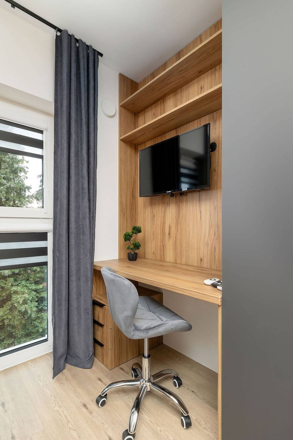 Ganzes Studio, Leszka Czarnego 15 Rzesz  w   Air-conditioned Studio for Two   Business Trip   Remote Working in Rzeszów, Karpatenvorland