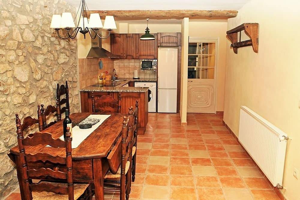 Ferienwohnung Can Llobet für 6 personen in Capmany, Oberampurien