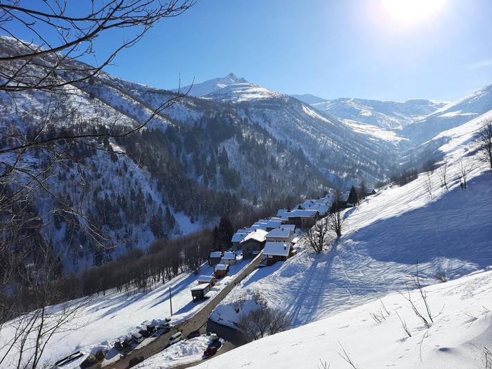 Gîte pour 8 personnes, avec terrasse ainsi que sauna et jacuzzi à La Léchère - 3