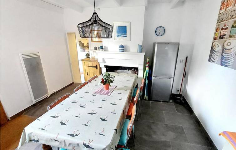 Location de vacances pour 6 personnes, avec terrasse et jardin à Arçais - 3