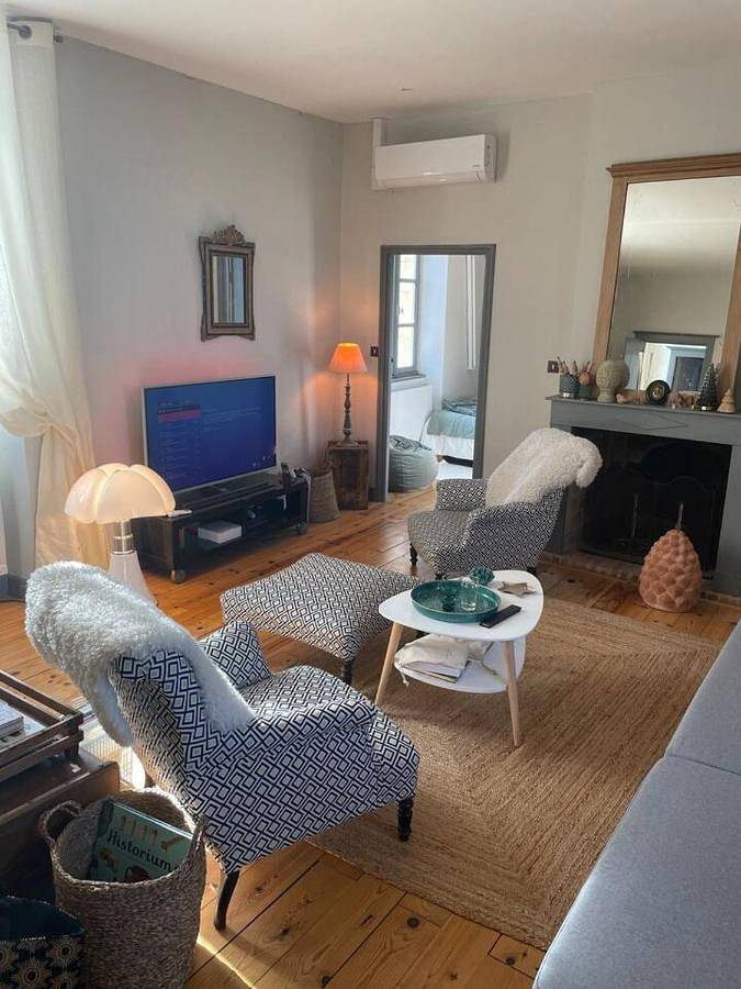 Location de vacances pour 6 personnes, avec Terrasse et Vue à Thédirac - 2
