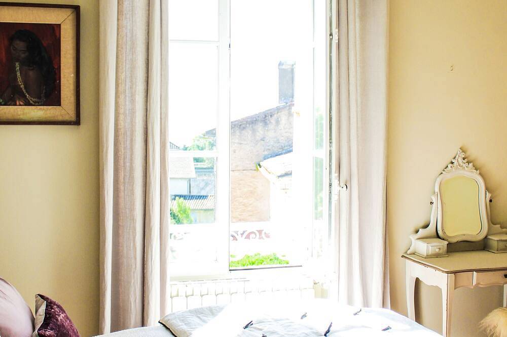 Relaxation between vineyards and ocean, family house with swimming pool,Bordeaux in Plassac, Blaye region