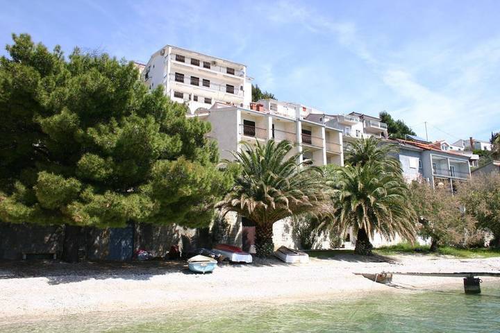 Apartament wakacyjny dla 4 osób, z ogród i balkon w Stanici
