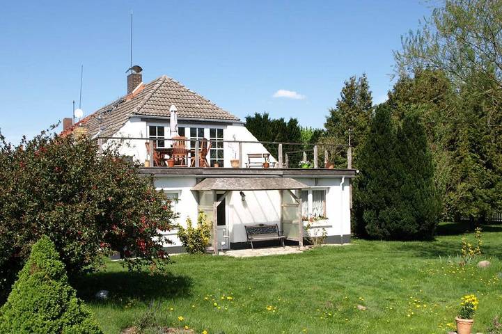 Bauernhof für 4 Personen, mit Garten und Pool in Göhren-Lebbin