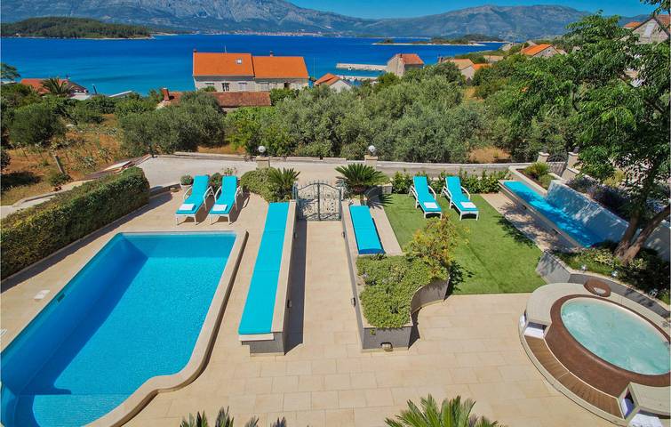 Urlaub am Meer: 2-Zimmer-Wohnung mit beheiztem Pool und WLAN, nur wenige Schritte von Bilin Žal entfernt in Lumbarda, Korcula
