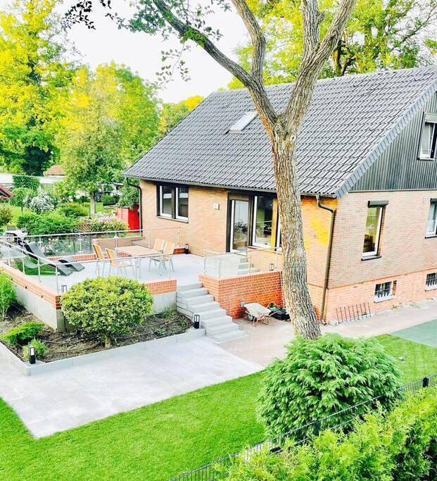 Ferienhaus für 7 Personen, mit Balkon und Terrasse sowie Garten und Sauna
