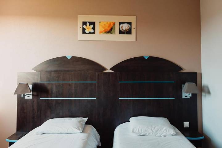 Hôtel pour 3 personnes, avec terrasse, animaux acceptés à Caudry - 4