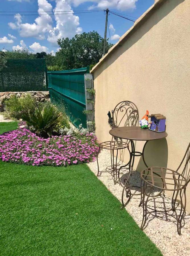 Chambre d’hôte pour 2 personnes, avec vue ainsi que piscine et jardin à Brignoles - 2