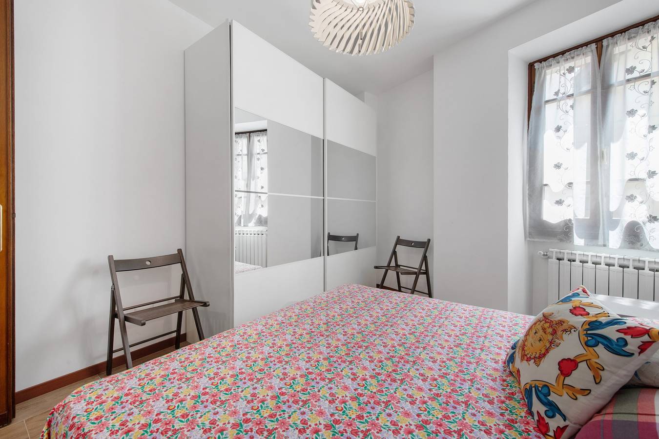 Ganze Wohnung, Ferienwohnung 'Madernina im Herzen der Stadt' mit Balkon, Wi-Fi und Klimaanlage in Maderno, Toscolano-Maderno