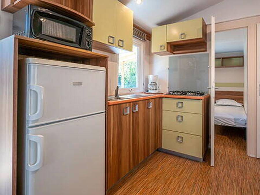 Camping Les Catalpas de Royan - Mobilhome 4 personnes - Classic | 2 Ch. | 4 Pers. | Terrasse surélevée in Saint-Georges-de-Didonne, Côte de Beauté