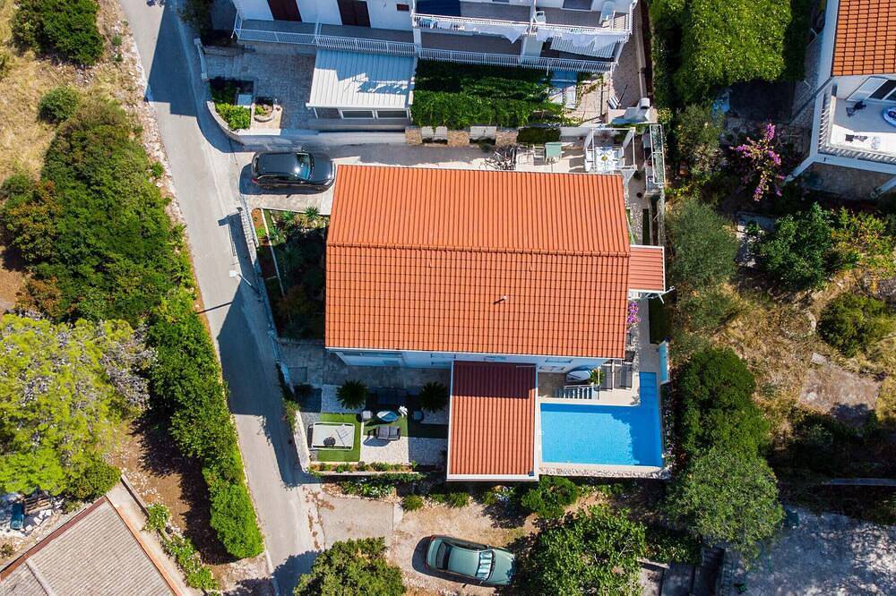 Entire apartment, House Monarch - 2nd Floor Apartment in Sutivan, Brac
