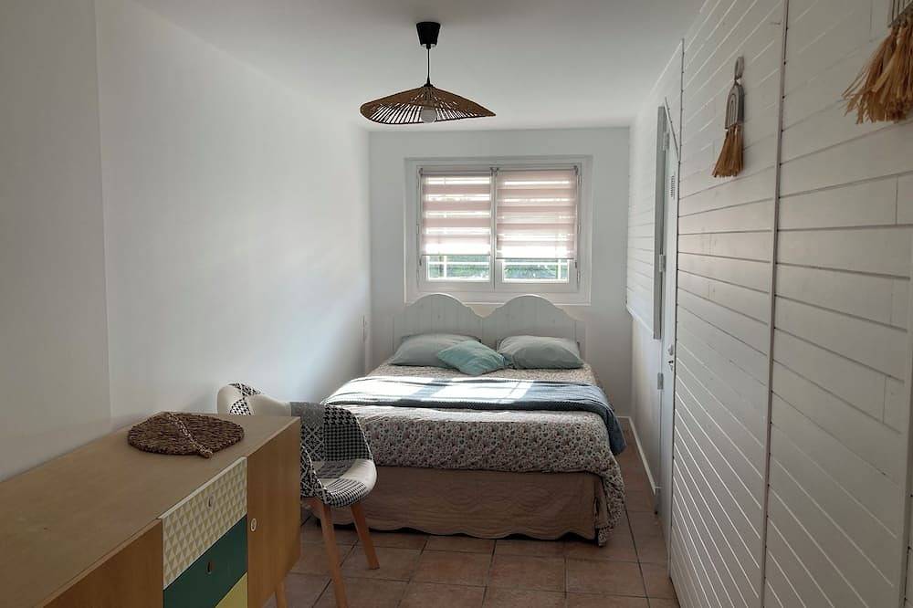 Charmant bas de chalet  climatisé à 150ml de la plage in Gruissan (Ville), Gruissan