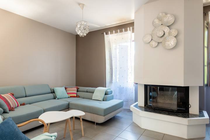 Location de vacances pour 7 personnes, avec piscine ainsi que jardin et terrasse à Aubenas - 2