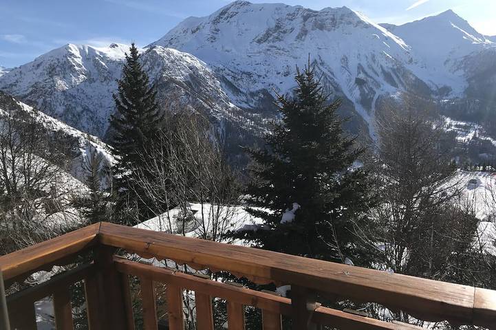 Chalet für 6 Personen, mit Whirlpool und Sauna sowie Garten und Pool, mit Haustier - 1