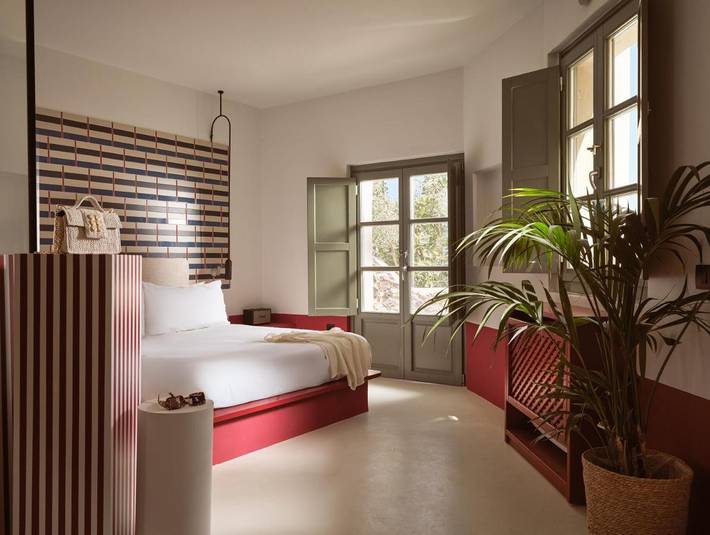 Apartahotel para 2 personas, con piscina además de vistas y terraza, Se admiten mascotas en Santorini