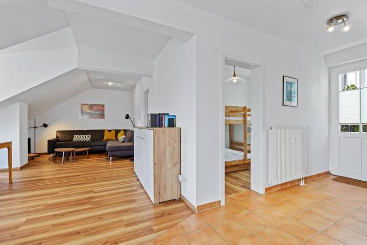 Ferienwohnung für 4 Personen, mit Balkon und Ausblick an der Ostsee - 2