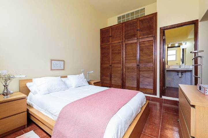 Spacious and bright apartment with large terrace next to the beach of S / C de la Palma 5 p. in El Planto, Santa Cruz de La Palma