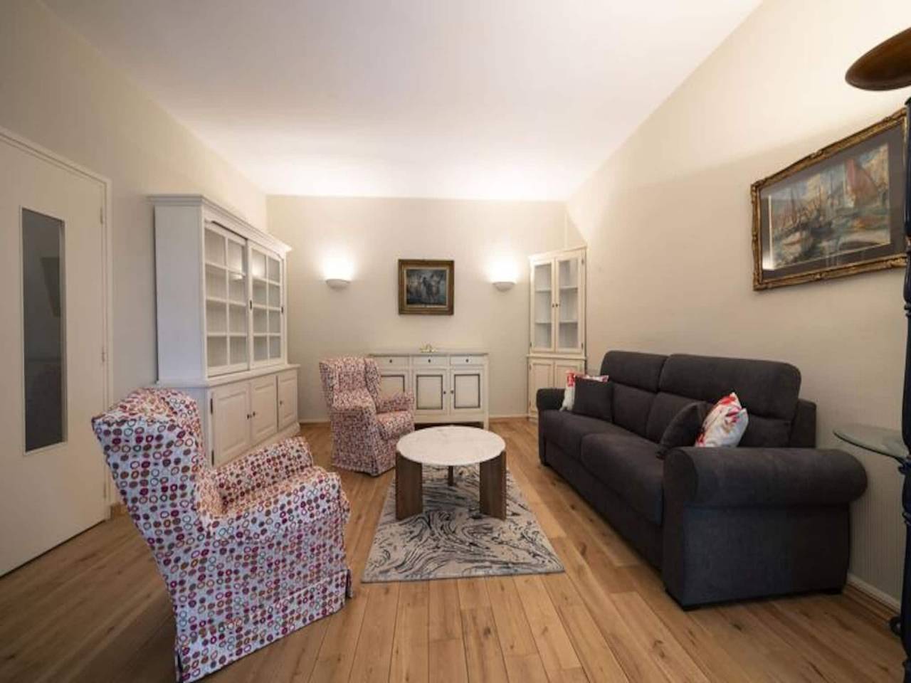 Entire apartment, Apartment in Hermitage with Private Garden in Étaples, Montreuil region