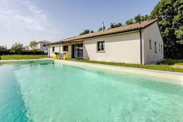 Cottage pour 8 personnes, avec jardin à Saint-Sulpice-la-Pointe