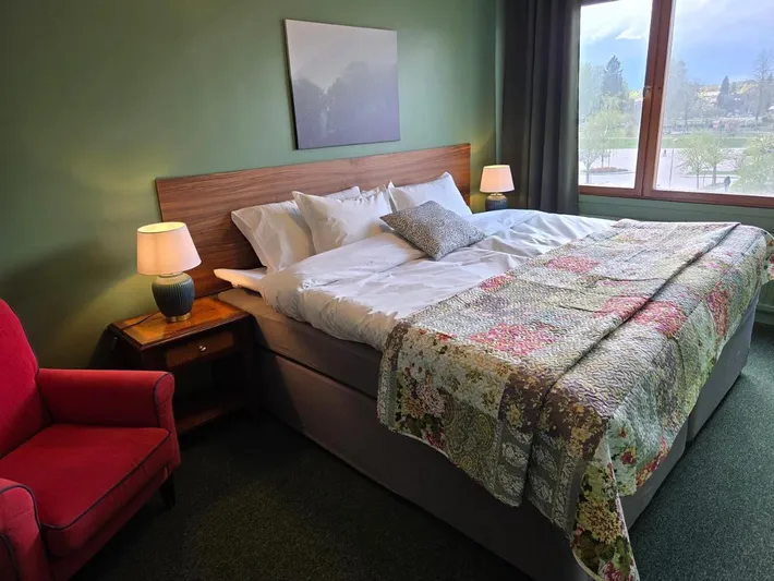 Hotel für 2 Personen, mit Ausblick - 1