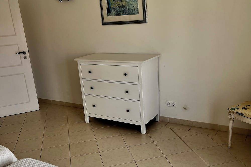 Ganze Wohnung, Geräumige nach Süden ausgerichtete Wohnung mit sonnigen Terrassen in Vale do Lobo, Almancil