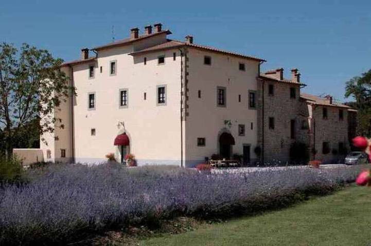 Villa mit Pool in Capolona, Casentino