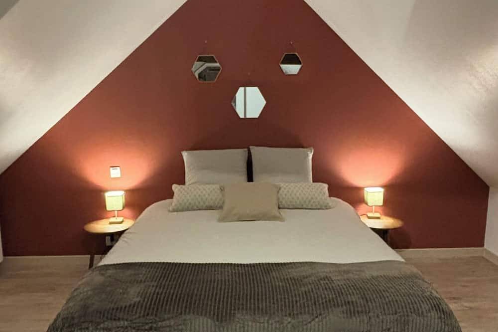 Renovated Breton house with 2 bedrooms in Jugon-les-Lacs, Dinan region