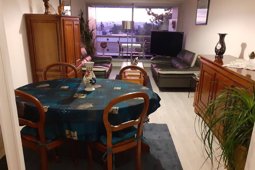 Appartement entier, Super Appartement T3 Sur Les Terrasses Des Volcans D'Auvergne in Chamalières, Parc naturel régional des Volcans d'Auvergne