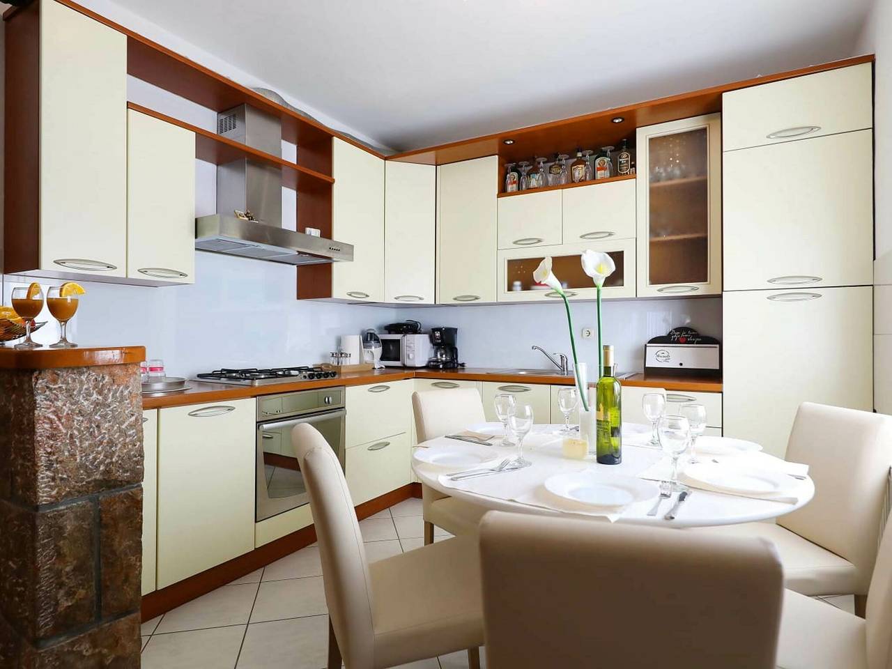 Villa in Poličnik mit Pool bei Zadar in Poličnik, Zadar