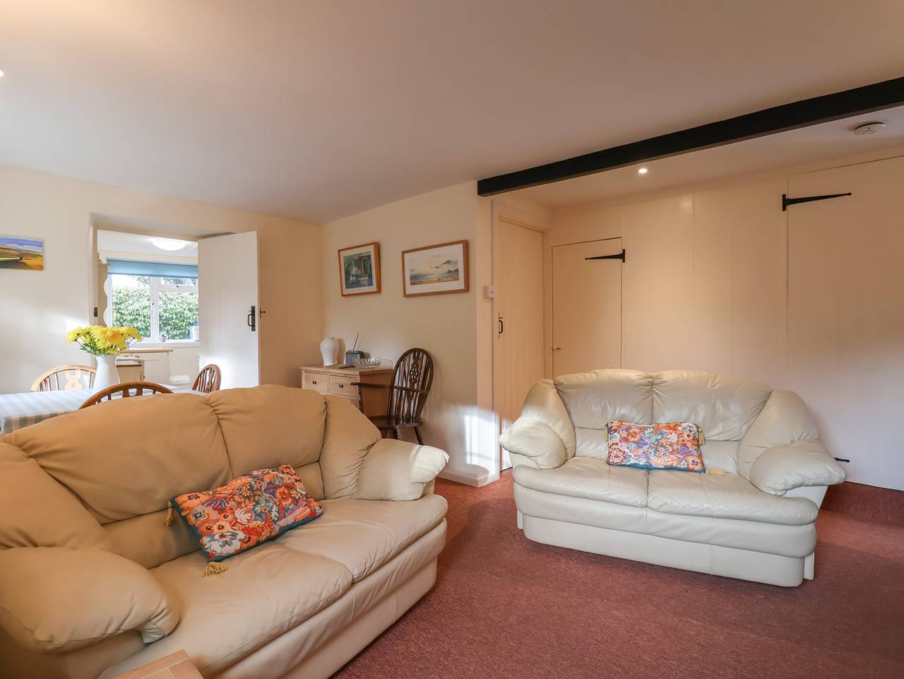 Vine Cottage in Burton Bradstock, Dorset