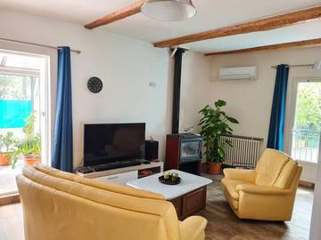 Gîte pour 4 personnes, avec terrasse, animaux acceptés à Paulhan (Hérault)
