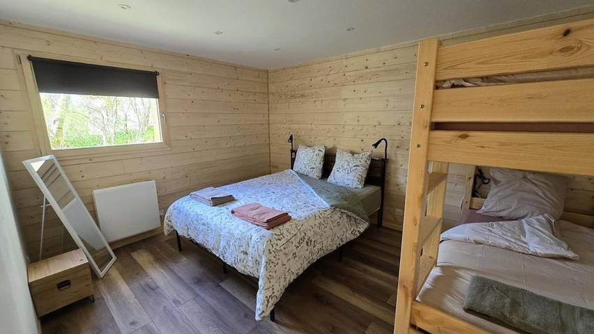 Gîte pour 6 personnes, avec jardin ainsi que jacuzzi et sauna à Aillon-le-Vieux - 2