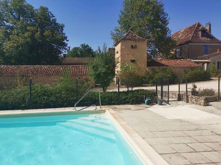 Location de vacances pour 8 personnes, avec vue ainsi que piscine et jardin à Paunat - 3