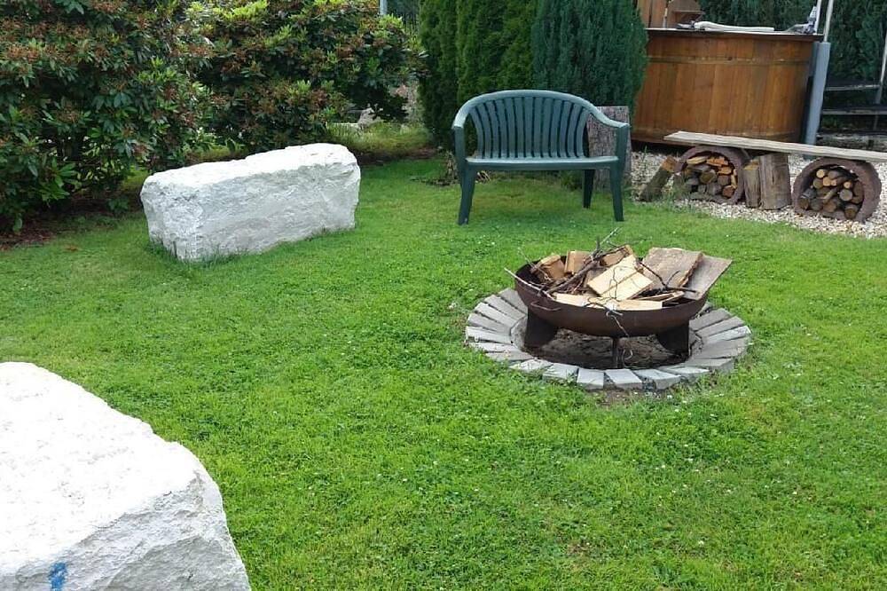 Ganze Wohnung, Ferienwohnung Treuen für 1 - 3 Personen mit 1 Schlafzimmer - Ferienwohnung in Treuen, Chemnitz und Umgebung